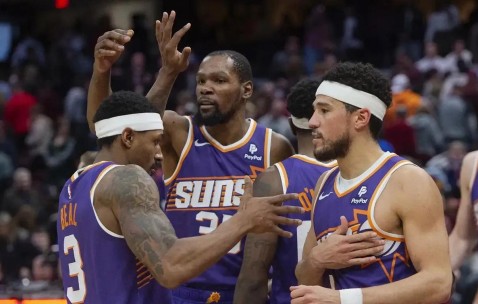 开云体育APP下载-关于里程碑夜！菲尼克斯太阳强势反弹，NBA常规赛今晚刷纪录，气氛紧张，年轻球员得到机会的信息
